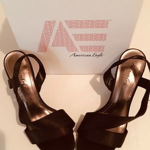 BRAND NEW American Eagle Satin Heels Black Size 8
